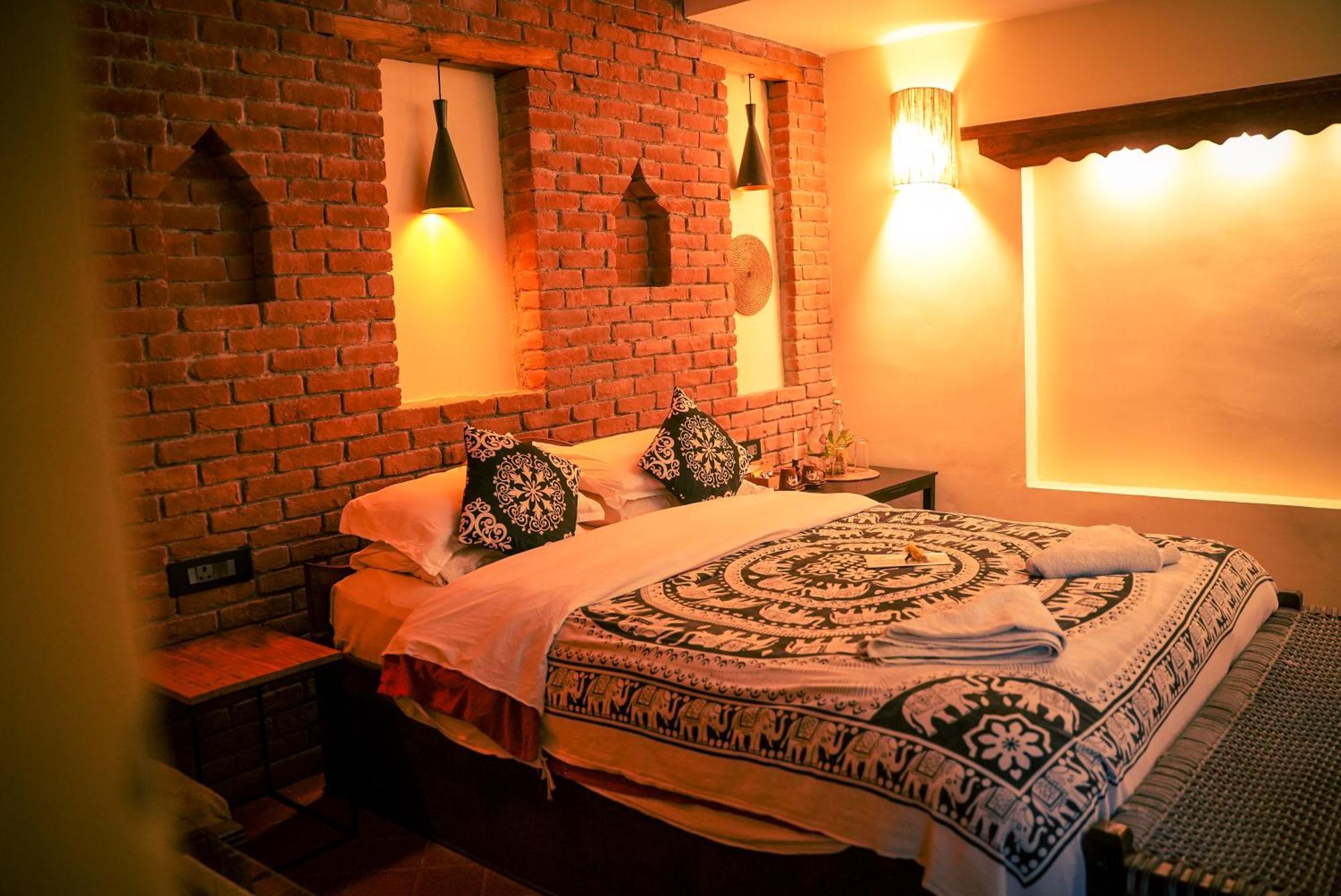 Sapana Village Lodge Sauraha Zewnętrze zdjęcie