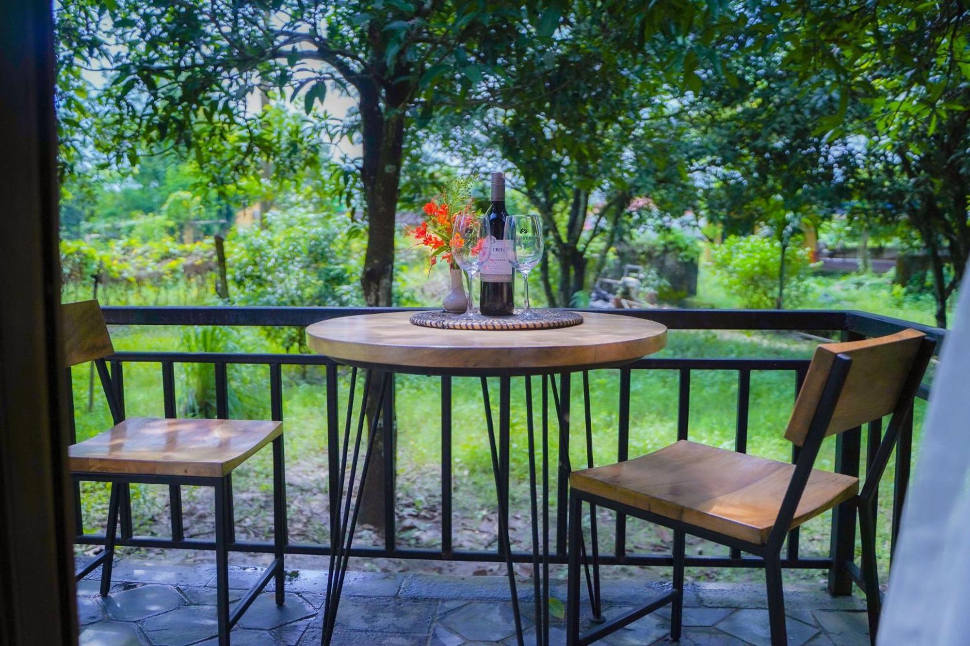 Sapana Village Lodge Sauraha Zewnętrze zdjęcie