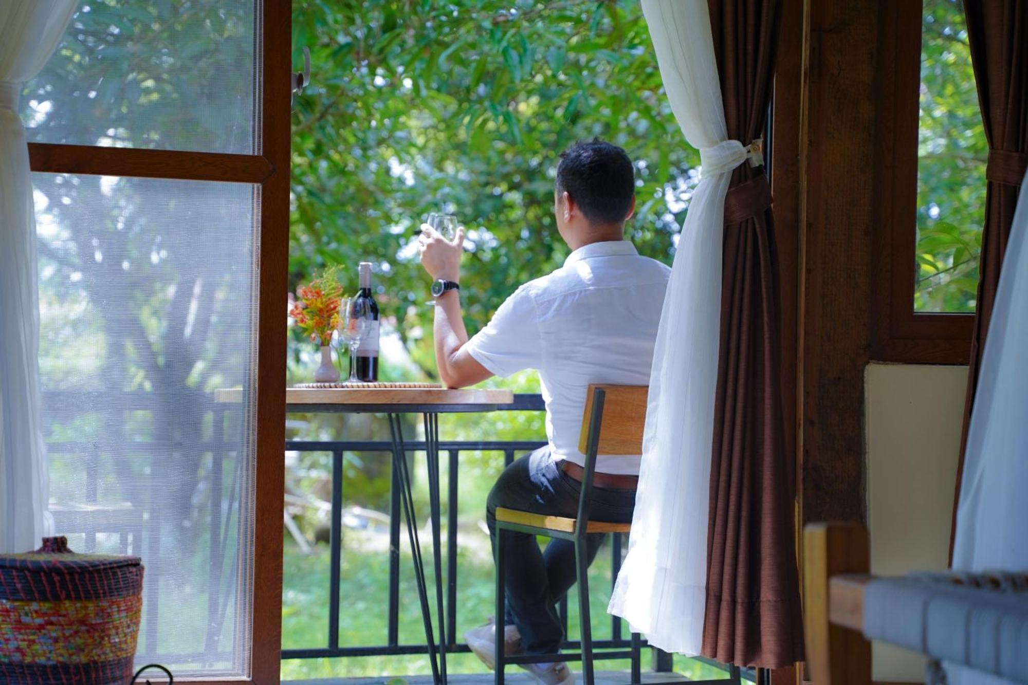 Sapana Village Lodge Sauraha Zewnętrze zdjęcie